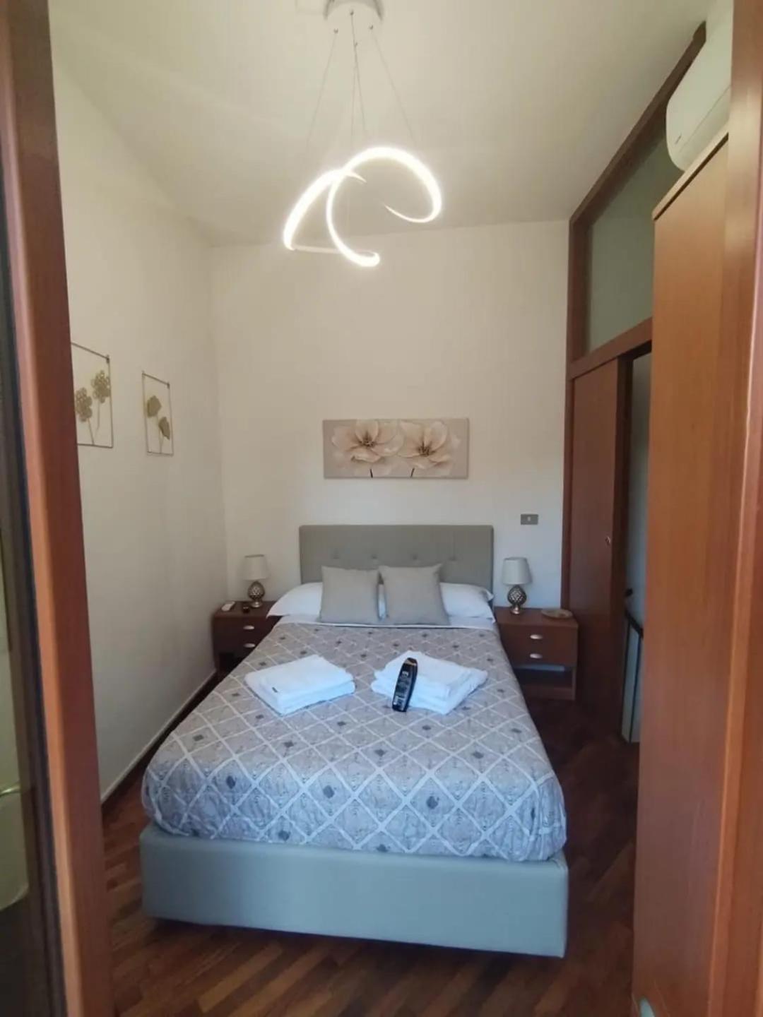 La Palazzina Dei Fiori Villa Bari Bagian luar foto